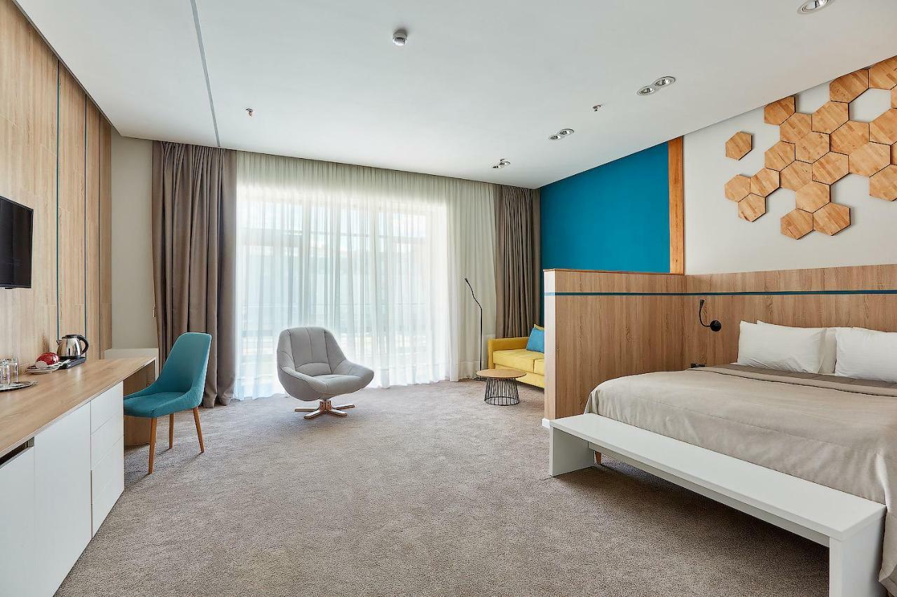 Aqua-Minsk Hotel Plus Exteriér fotografie
